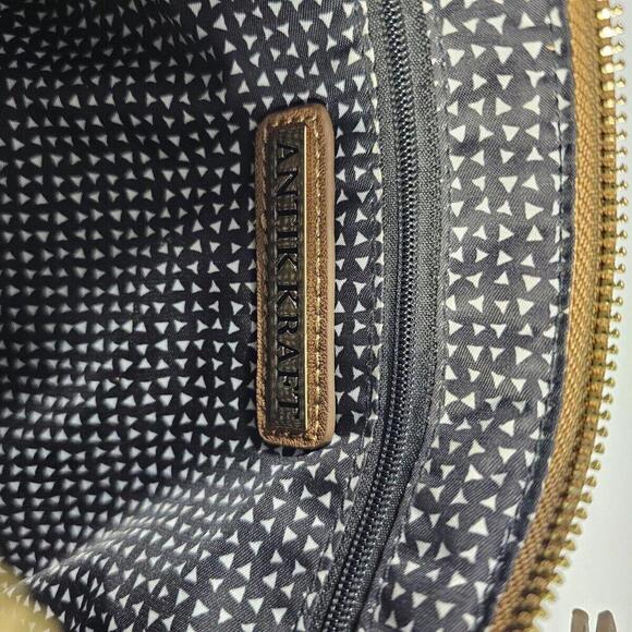 Antique Kraft Front Zipper Cross Body Purse Bag - Picture 7 of 12